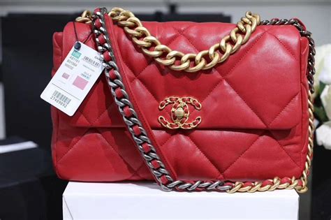 chanel 19 red|chanel 19 small price.